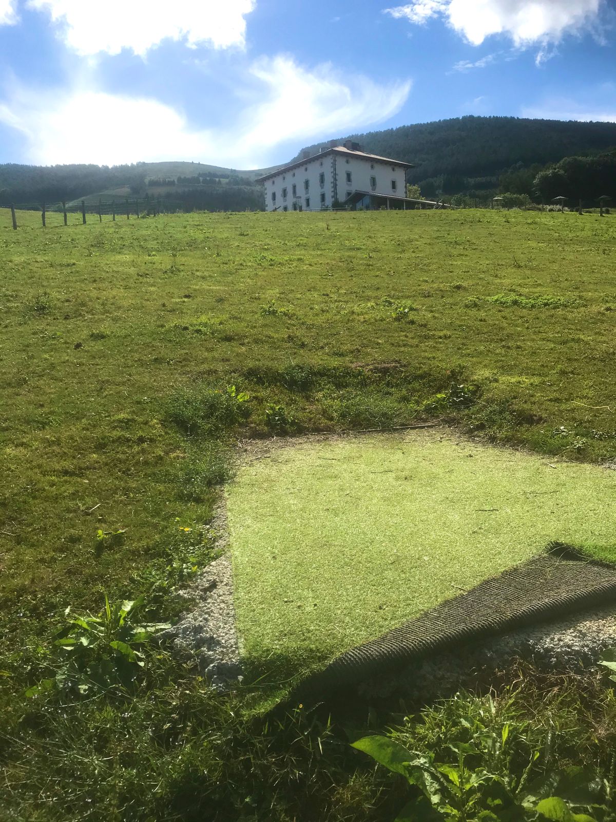 Tee #2 - Steep uphill to basket on open field