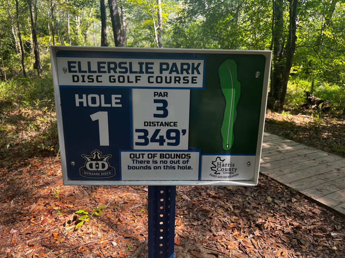 Hole 1 sign