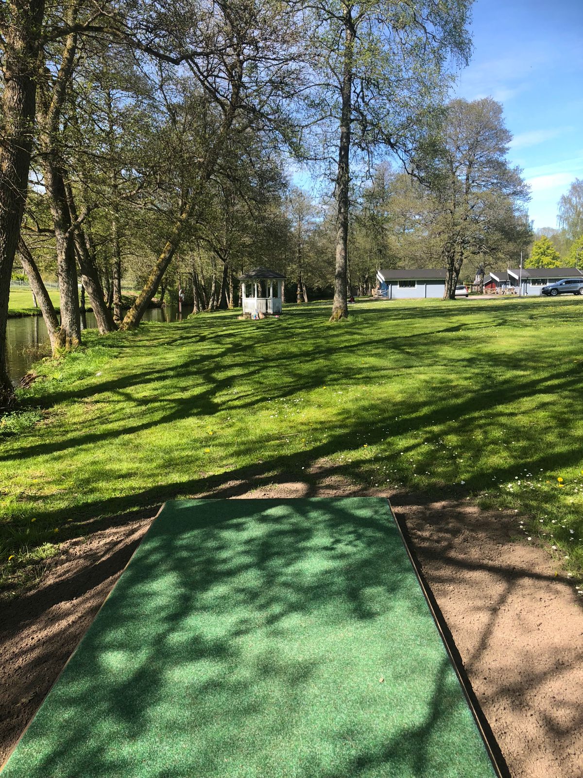 Tee 2