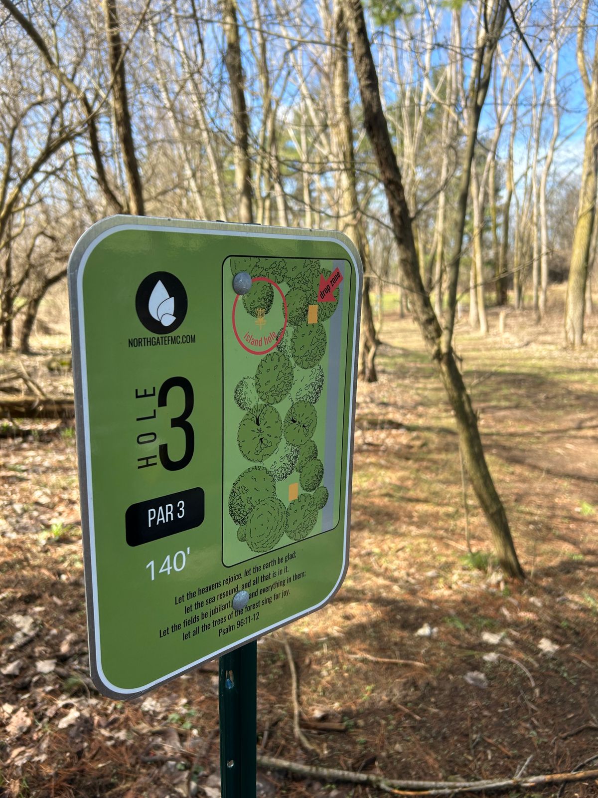 Hole 3 sign