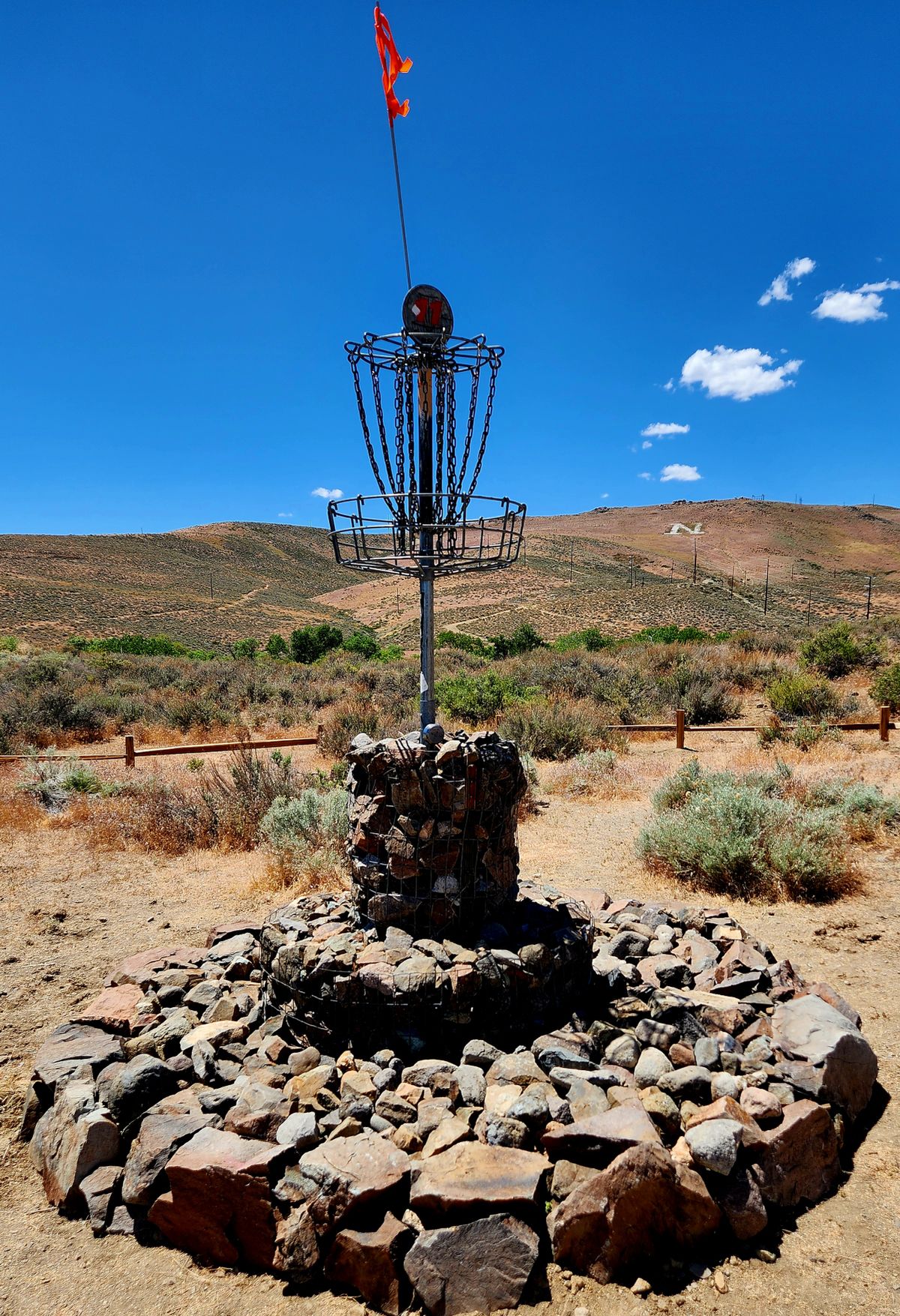 Hole 11 short with island