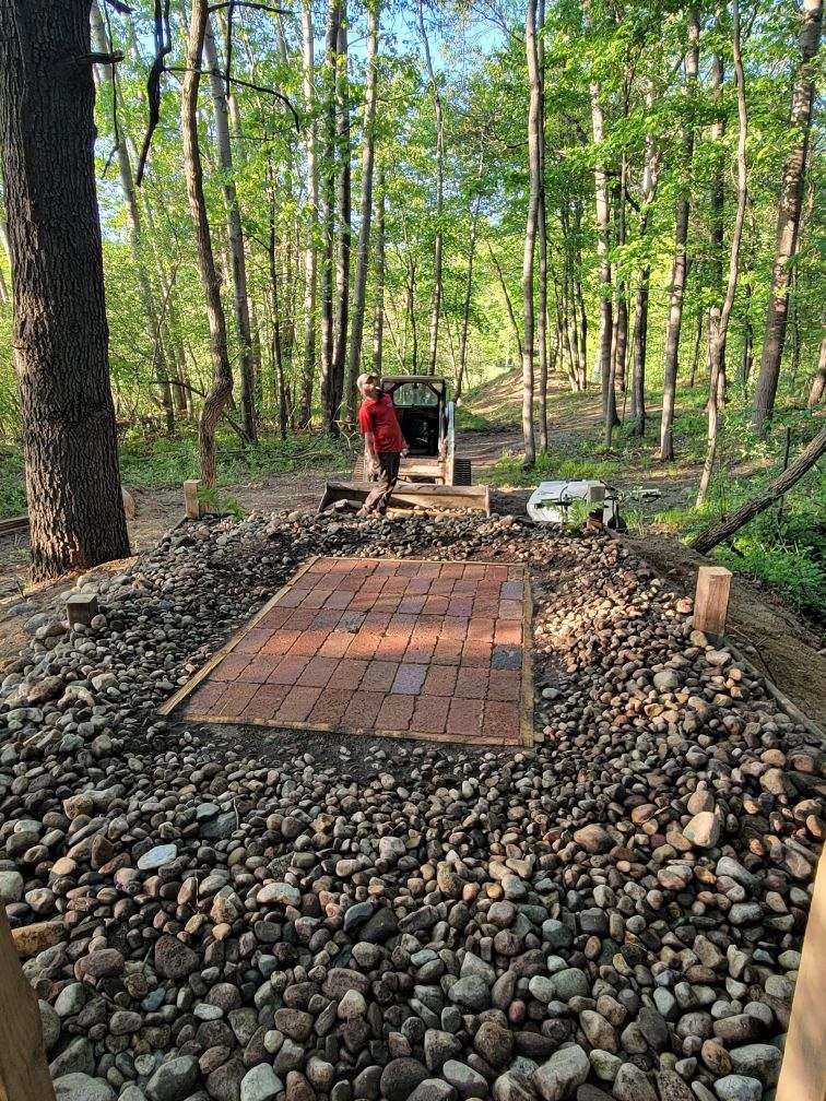 Hole 9 Short tee