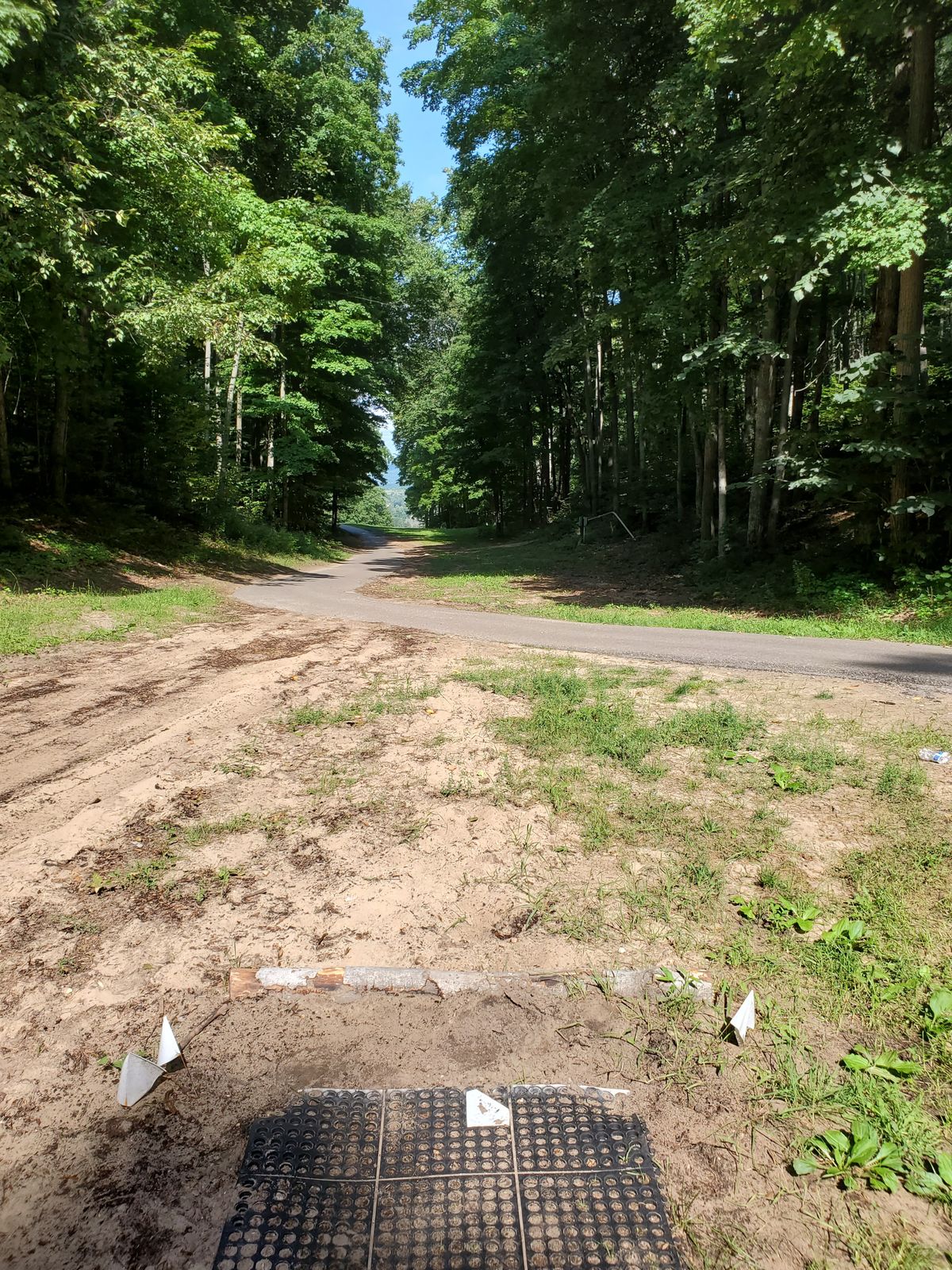 Hole 11 tee pad