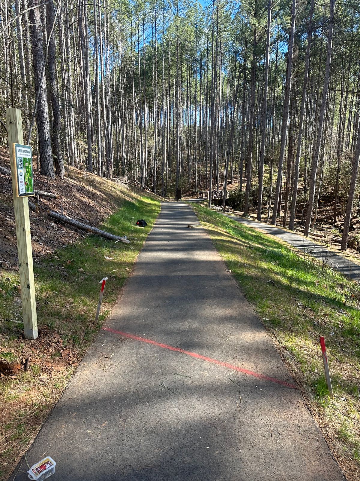 Hole 8 red tee pad
