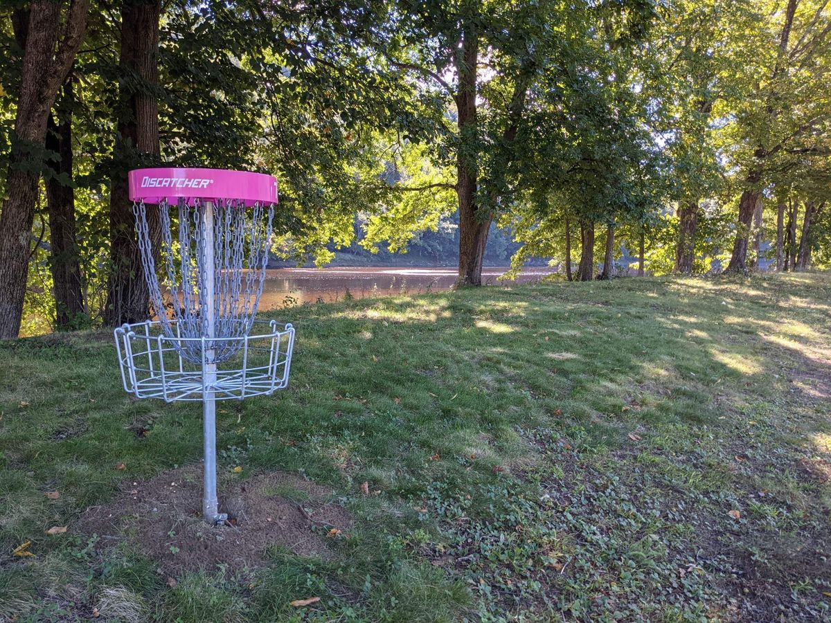 Hole #7’s basket