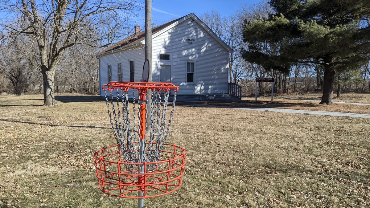 Newton School & basket 4