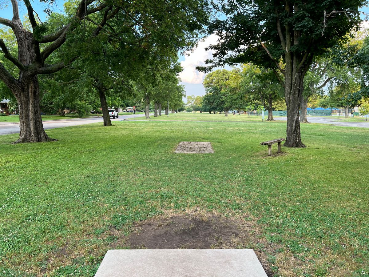 17 Tee