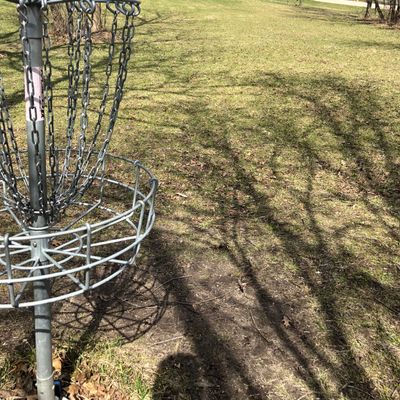 Hole 1 pin looking back