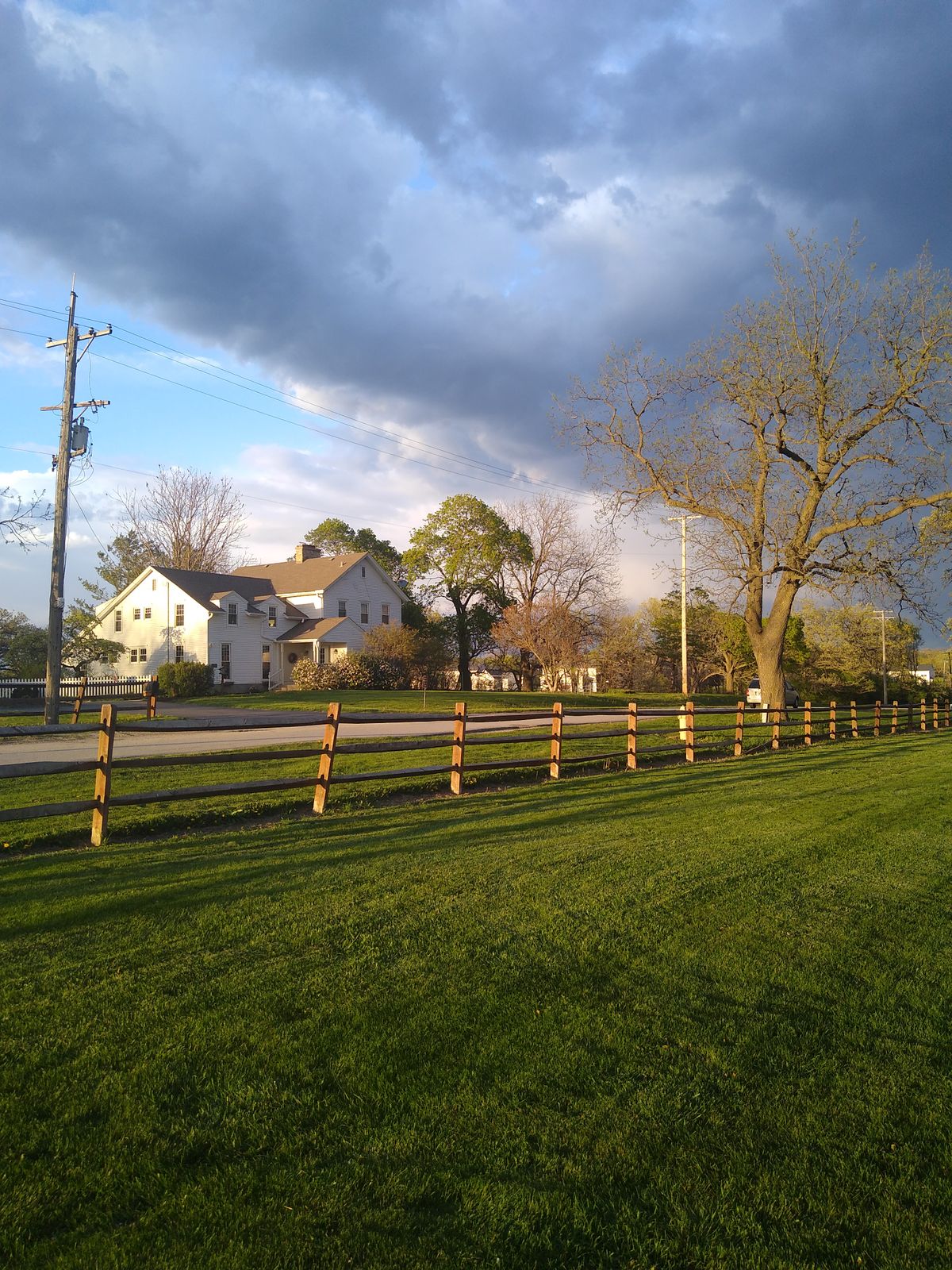 Crazy storm blowing through on 4/29. 55mph gusts were tracked and it was only over us for 30 minutes.