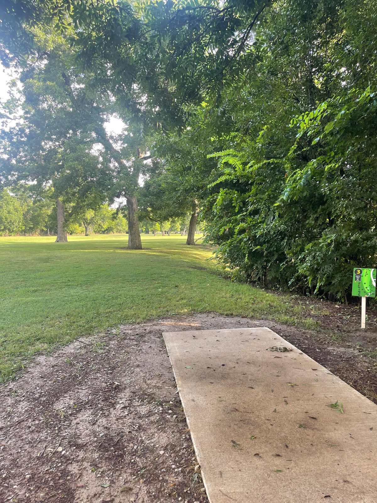 Hole 3 long tee pad