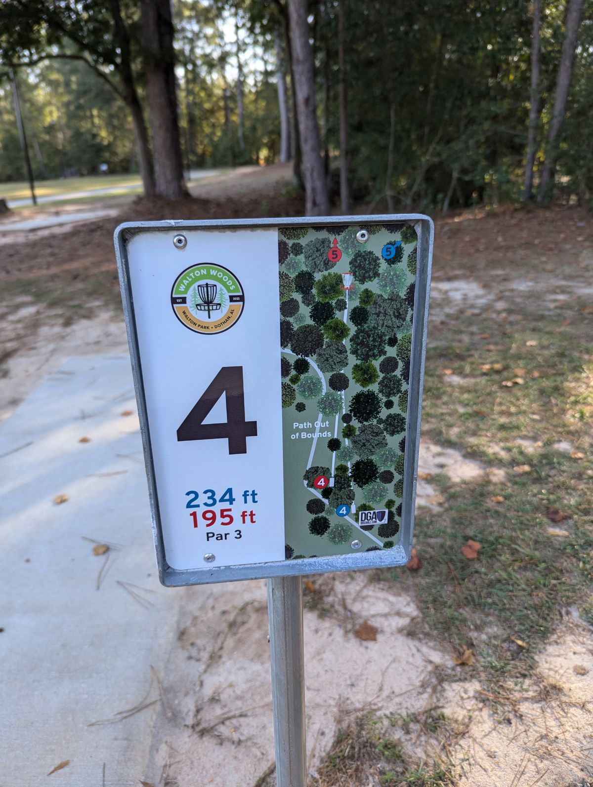Tee sign of 4