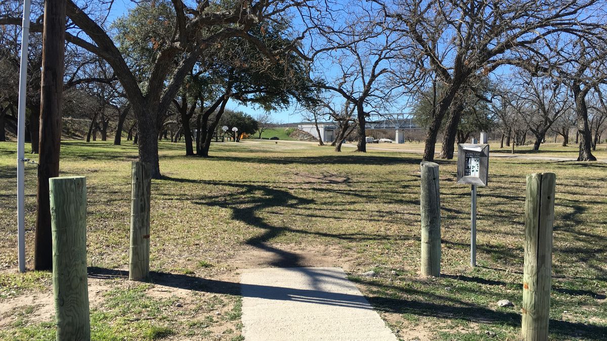 Hole 4
