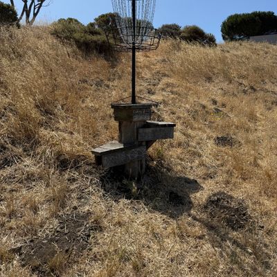 Raised basket @ Hole 3 and 12