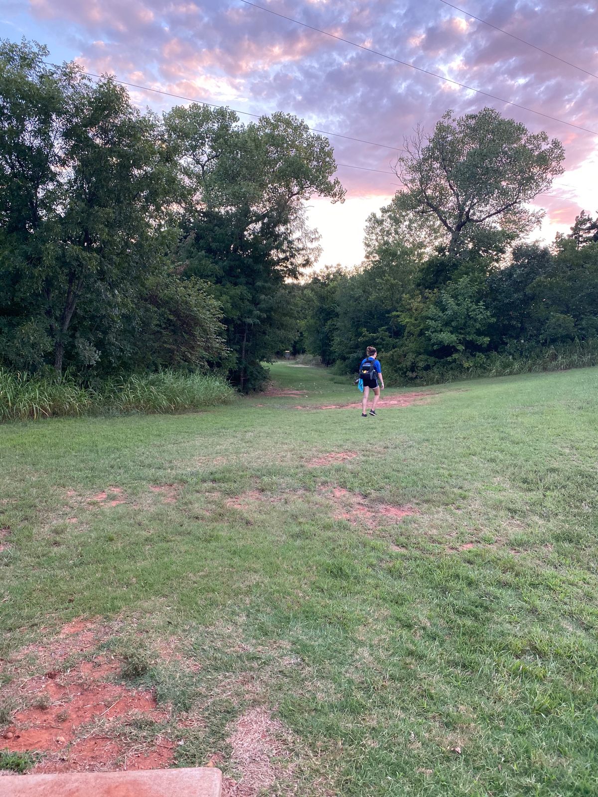 Despite me having my wife watch my forehand flex shot from down the hill, we still lost my disc 😂