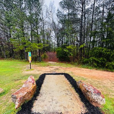 An initial tunnel shot into the gap to start your round