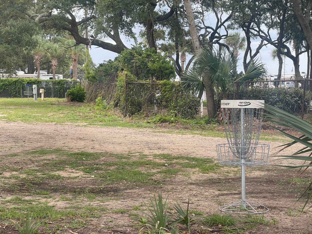 Lakewood Camping Resort.  No distinguishing tee box but baskets for putting and beginners learning