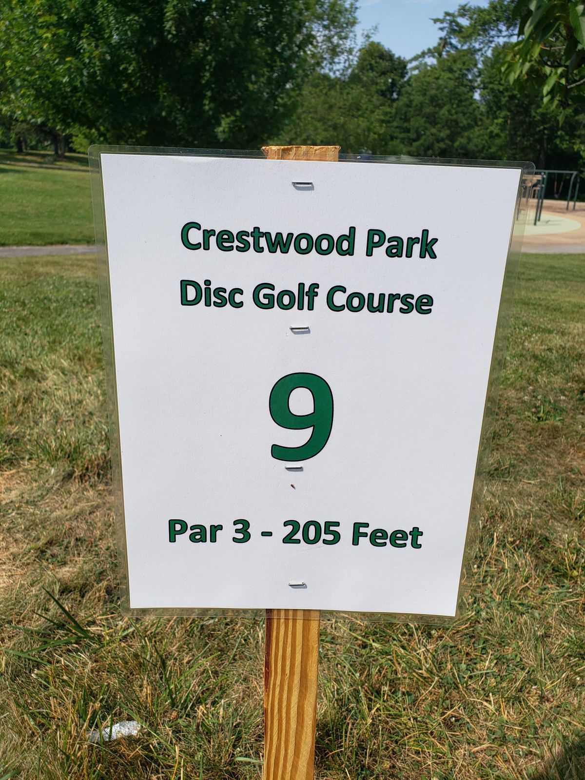 Hole 9 Crestwood park disc golf course