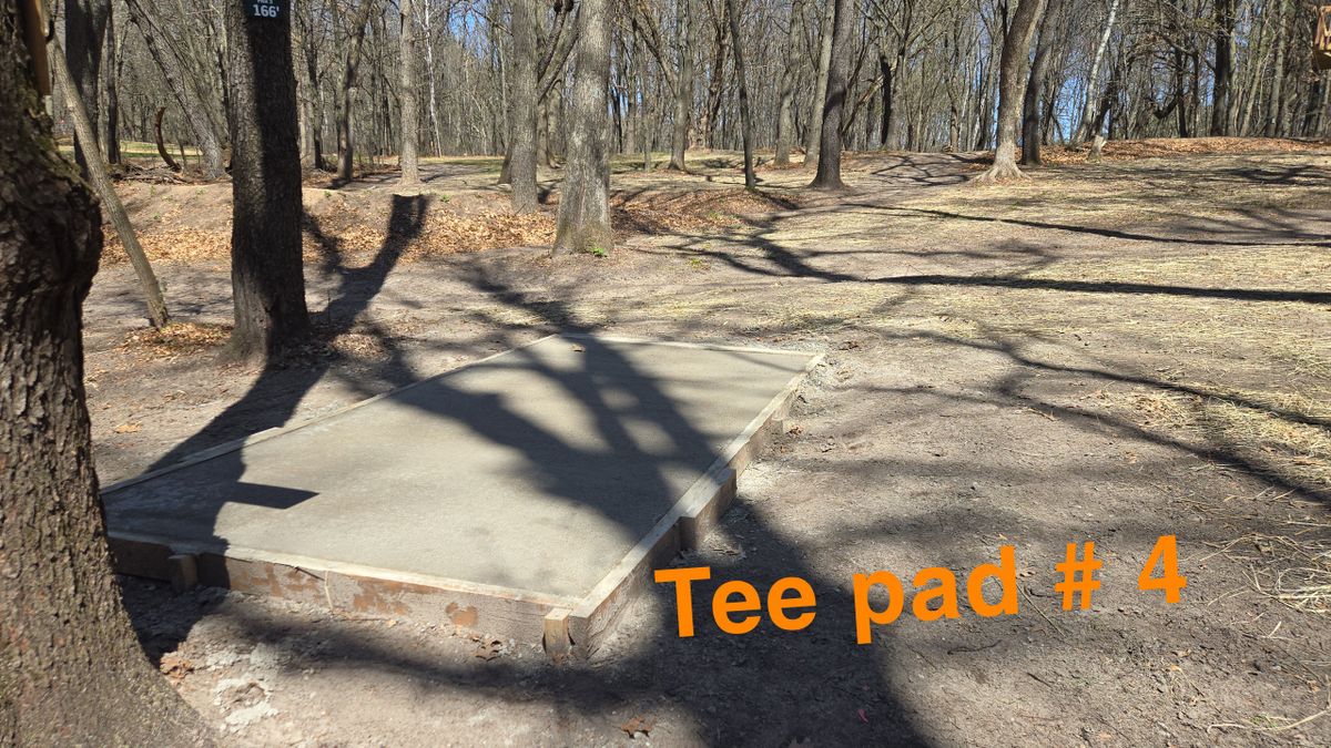 Tee pad 4