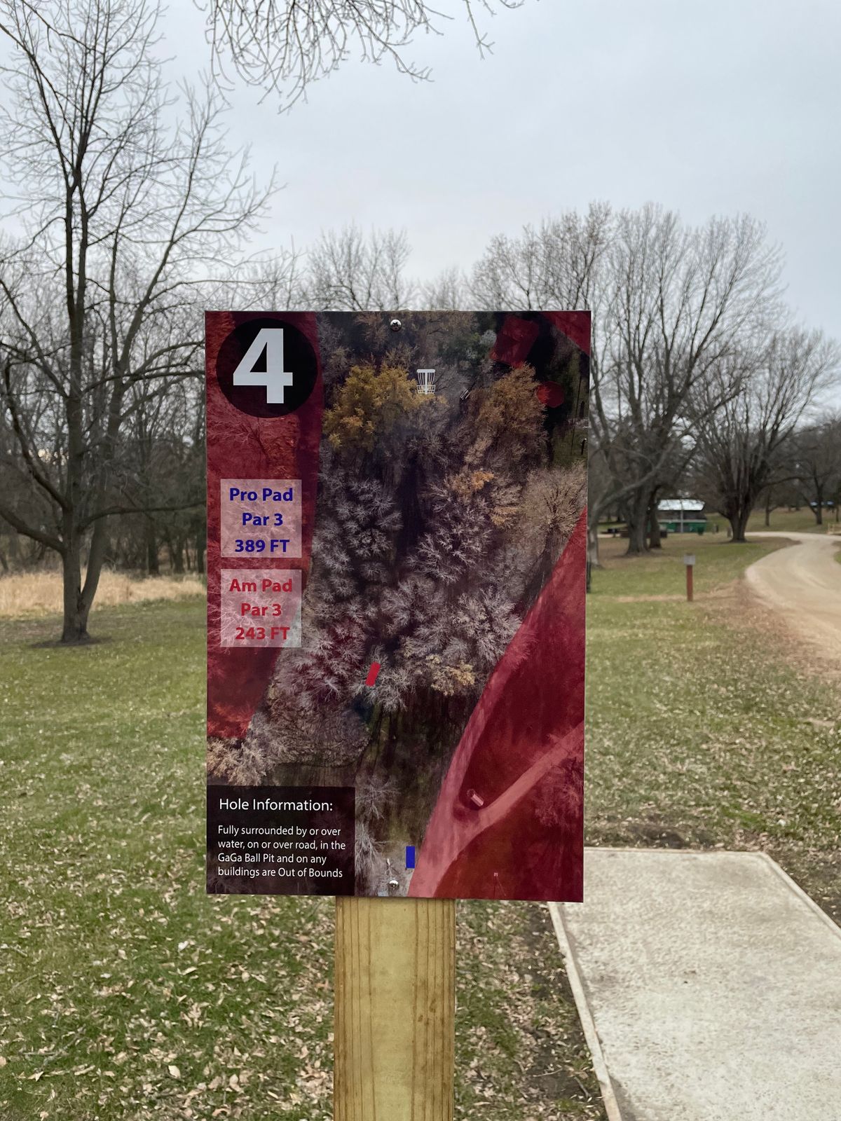 Hole 4 tee sign