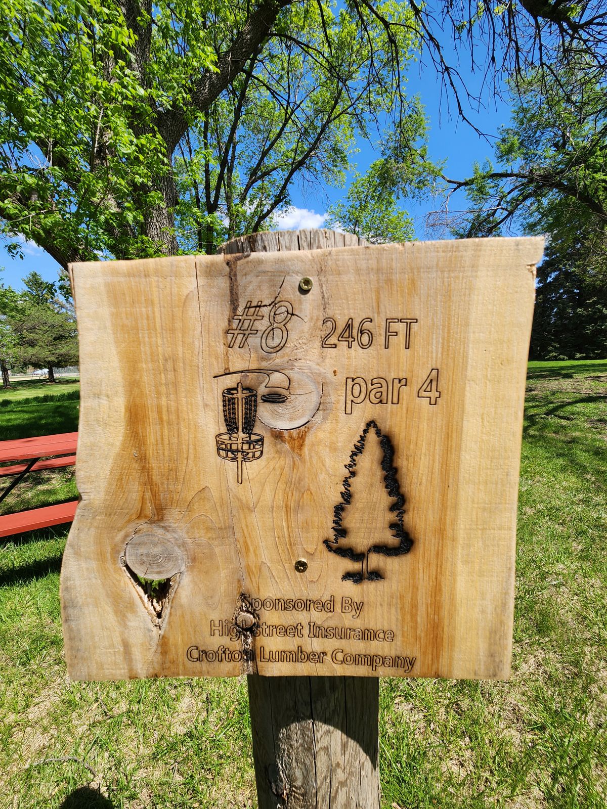 Hole 8 Tee Sign