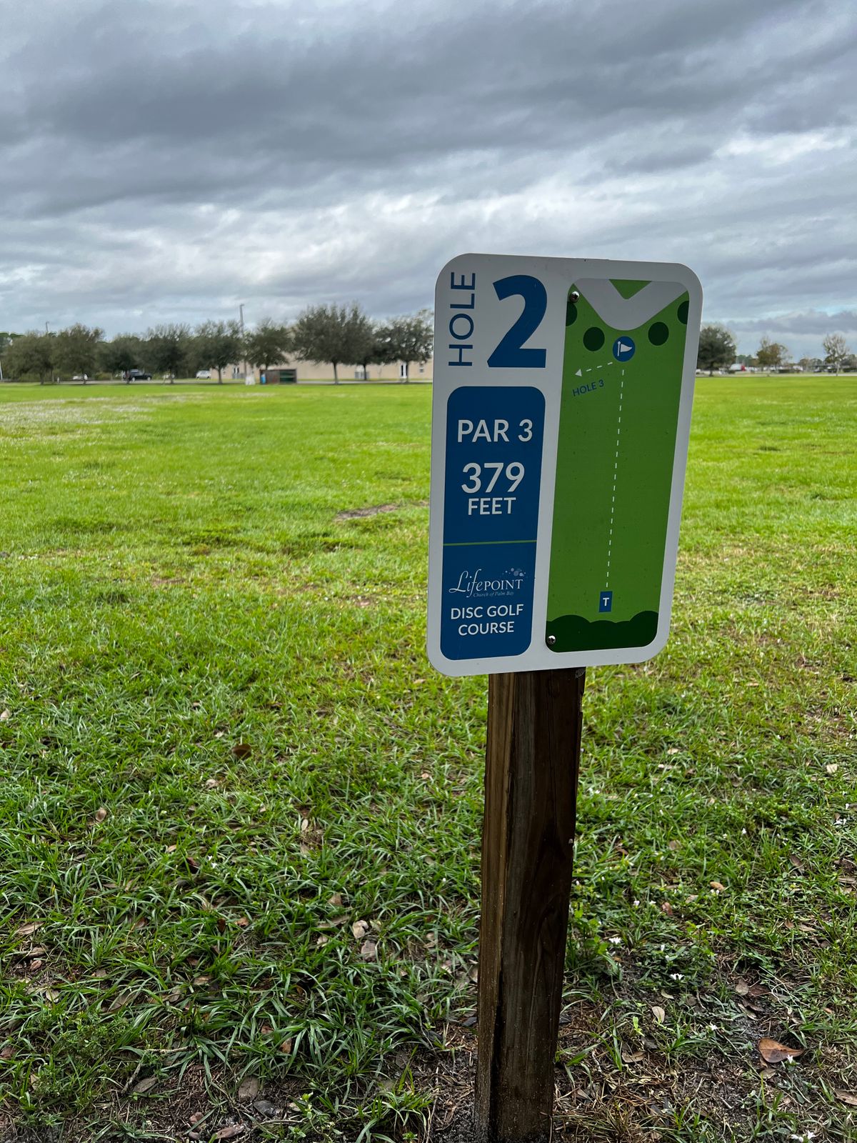Wide open course.  Great for beginners all day long.