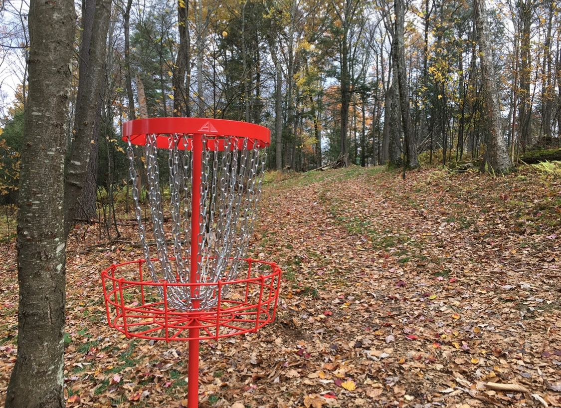 Hole 7 (aka Empire basket….don’t throw to the dark side! 😉)