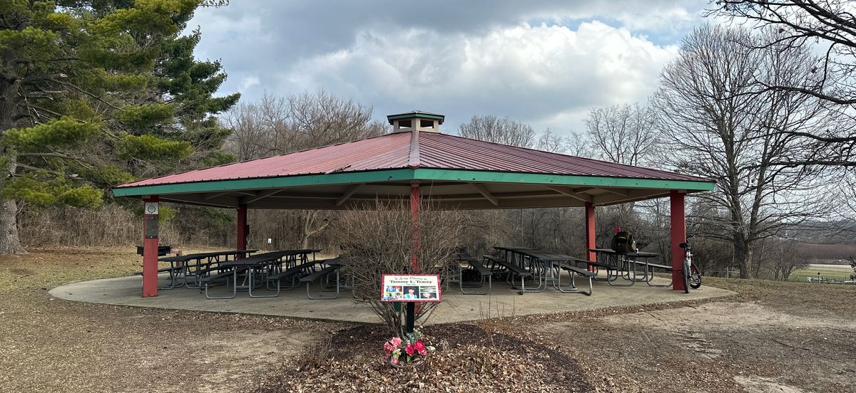 Pavilion by hole 1