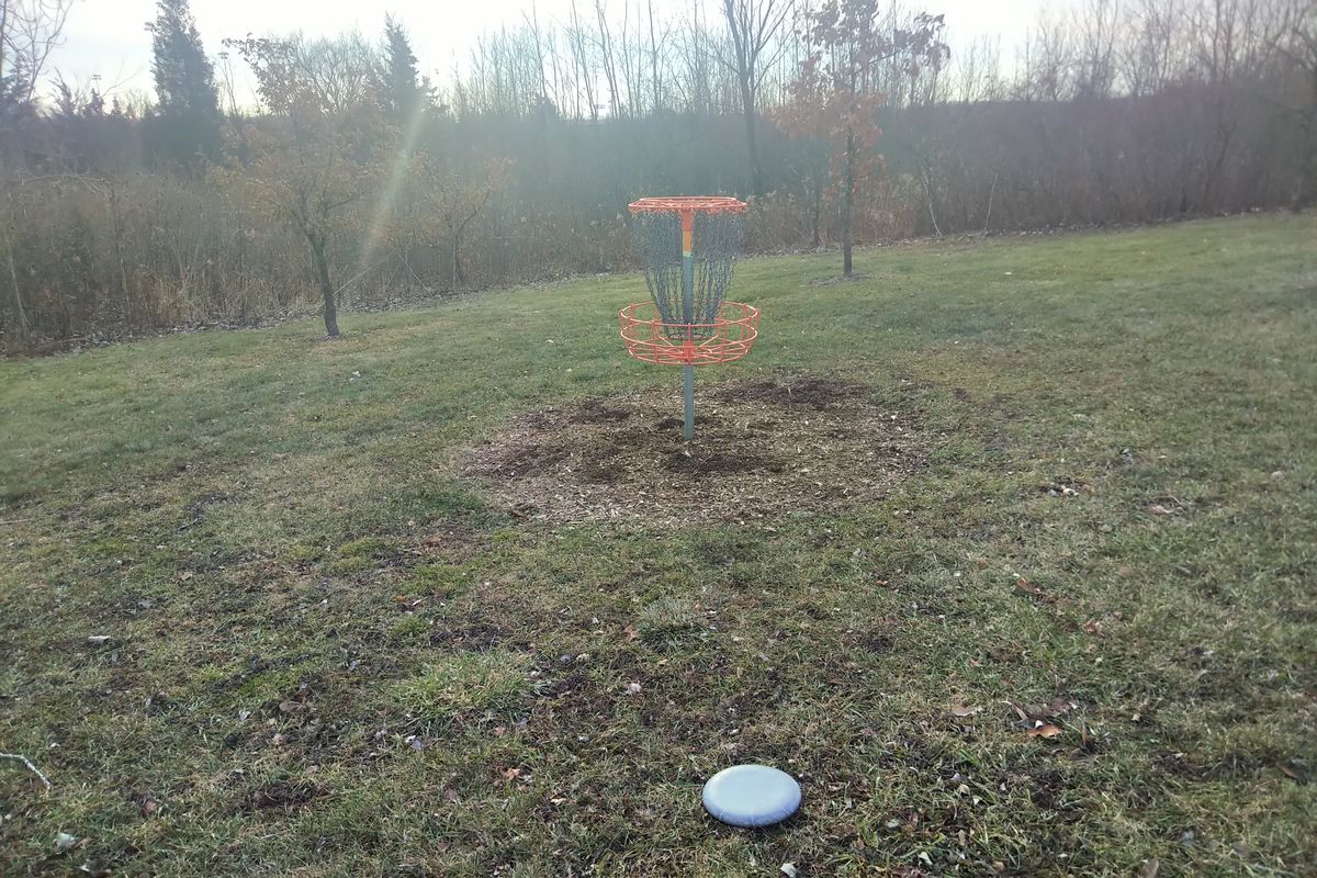 Hole 1 basket