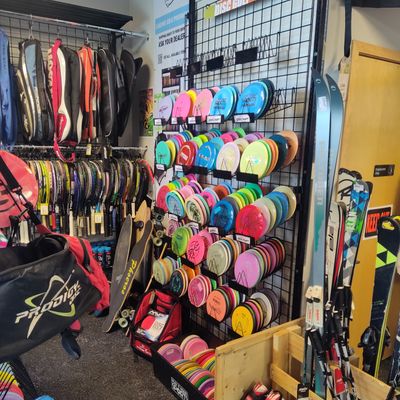 New line of Discraft, MVP, Axiom, and large selection of used budget box of discs....