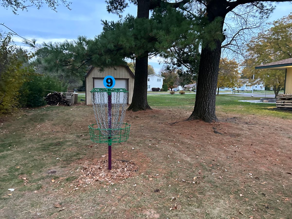 Hole 9 basket