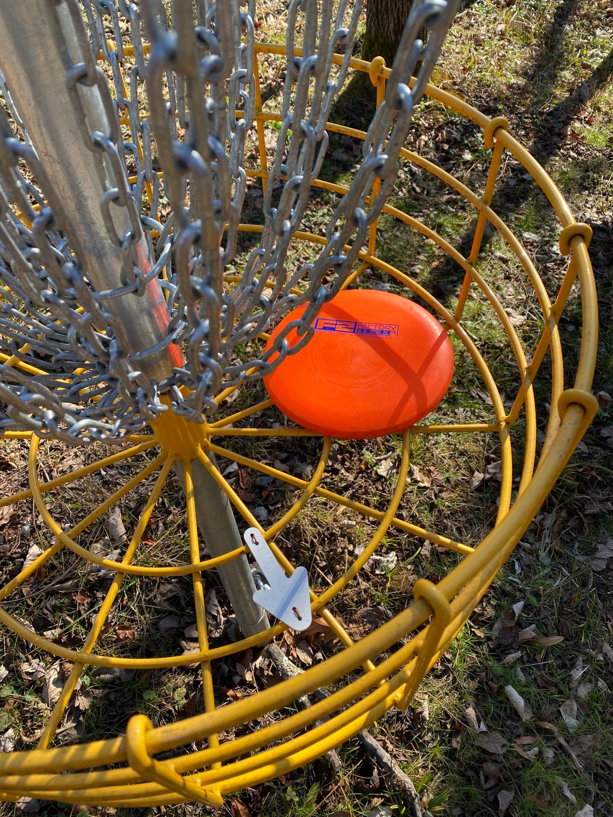 Arrows on each cage point the way to the next hole