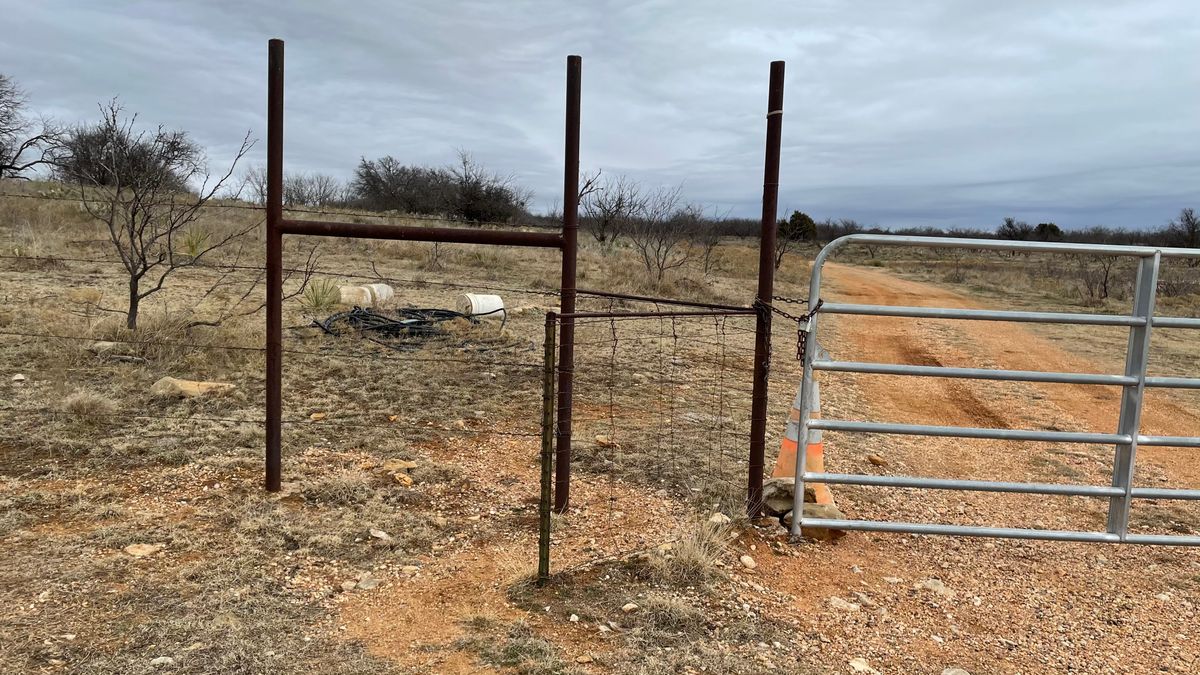 Man Gate to last 3
