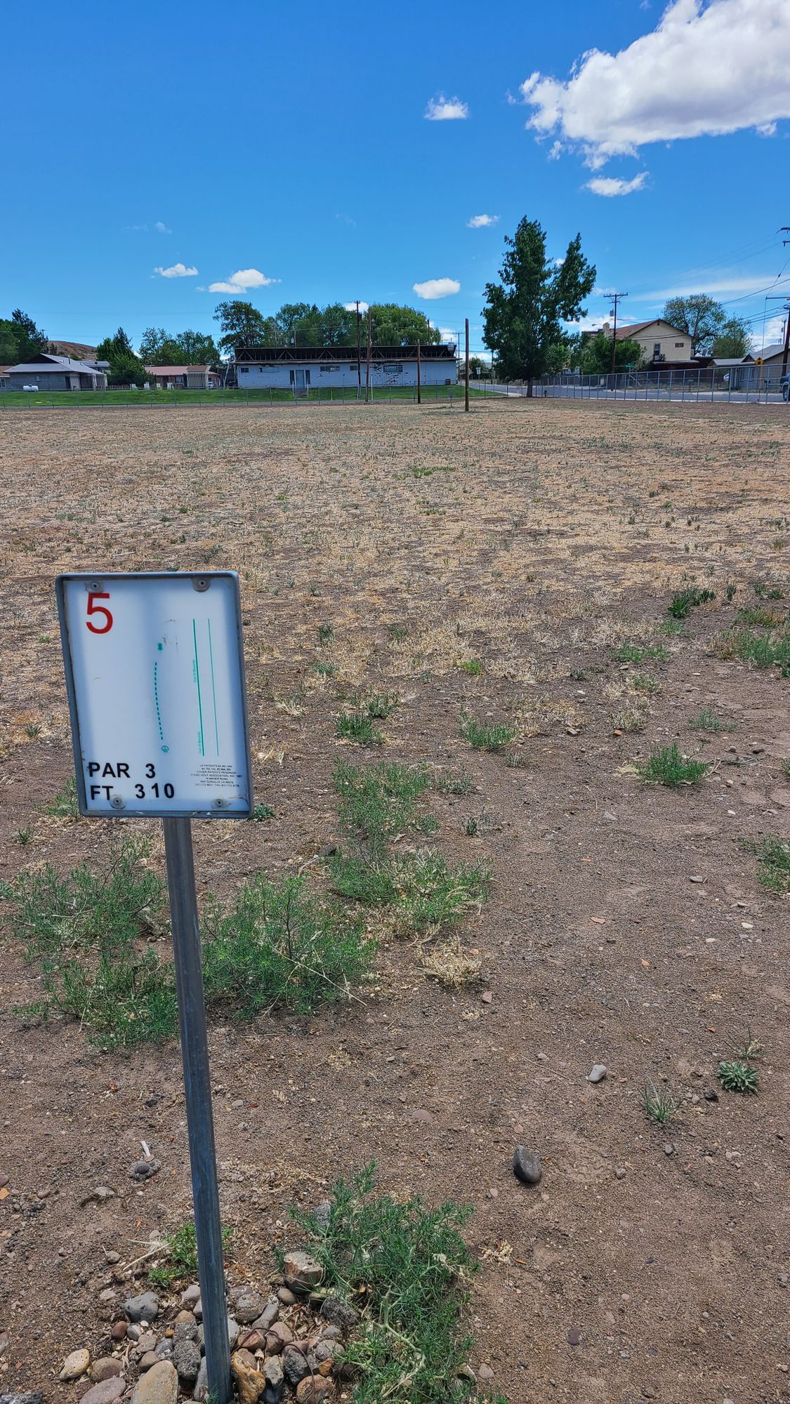 No tee pad on #5 but there is a piece of wood marking the "pad".