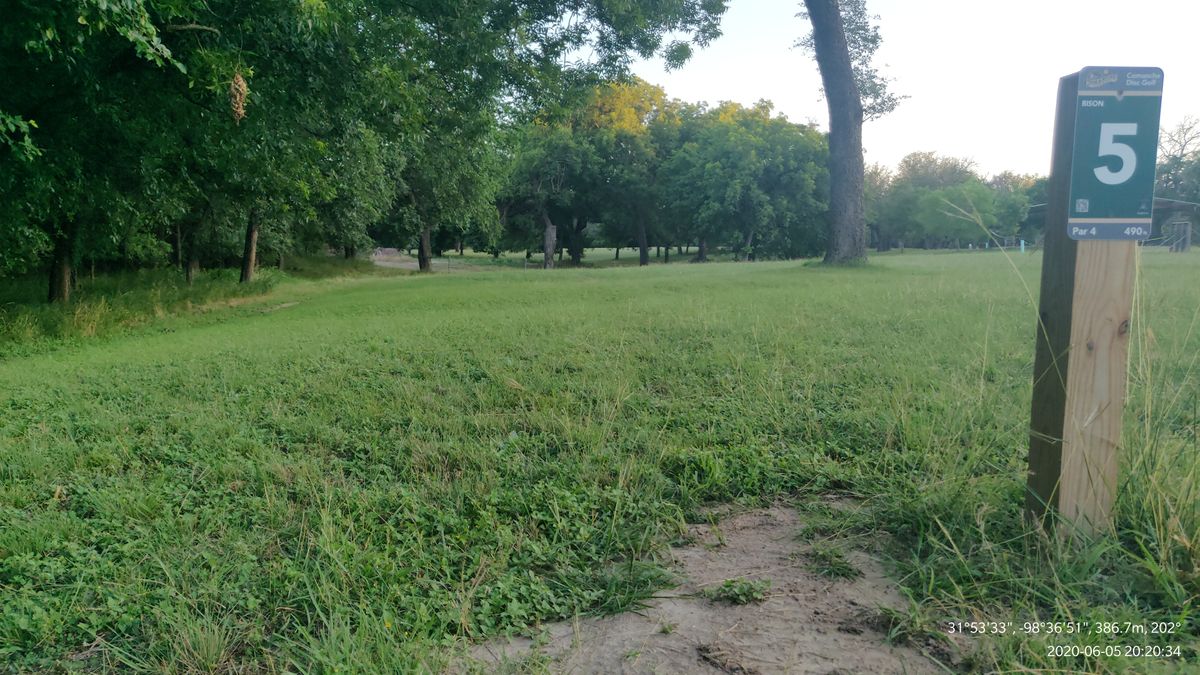 Tee 5