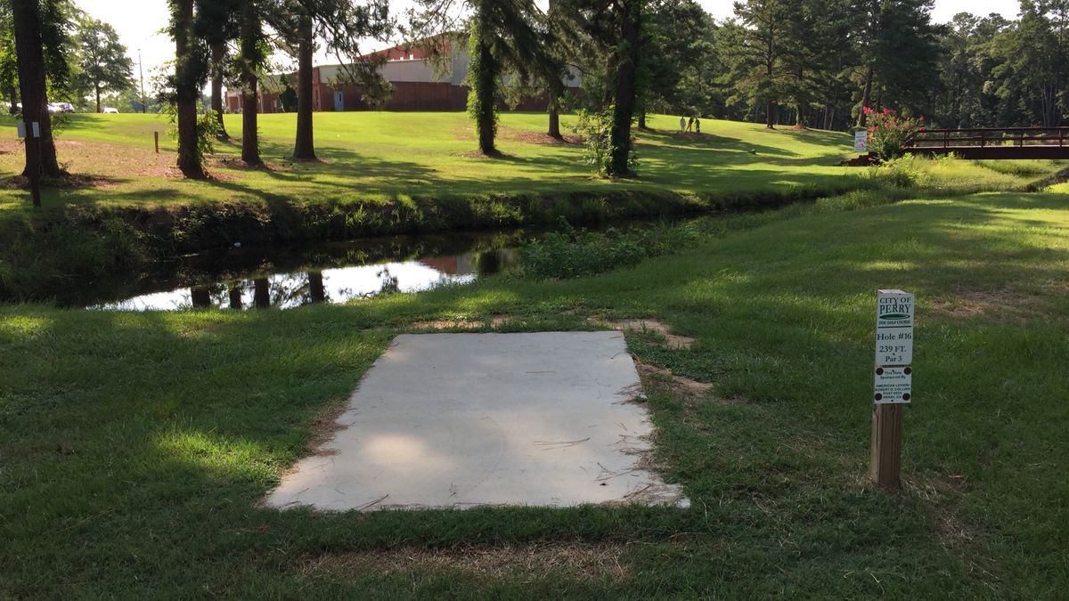 Hole 16