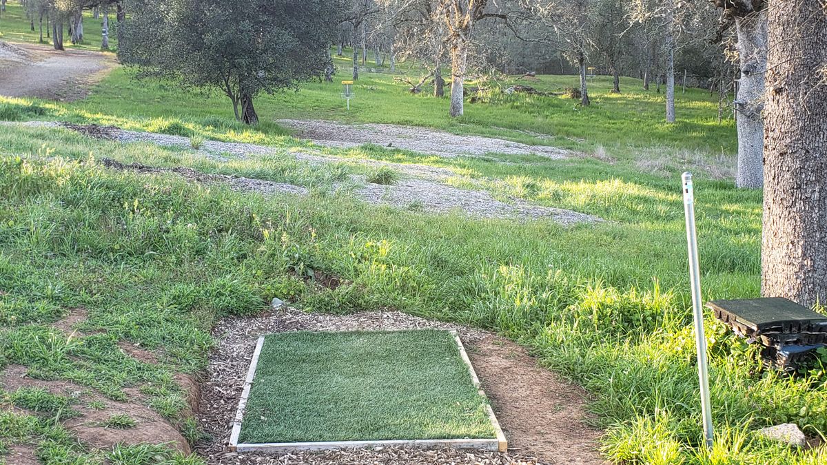 Hole 1 finally has a teepad!