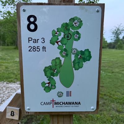 Hole 8 Sign
