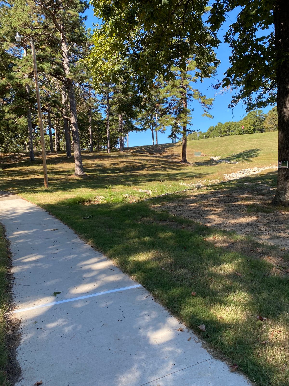 Hole 6 tee pad (red)