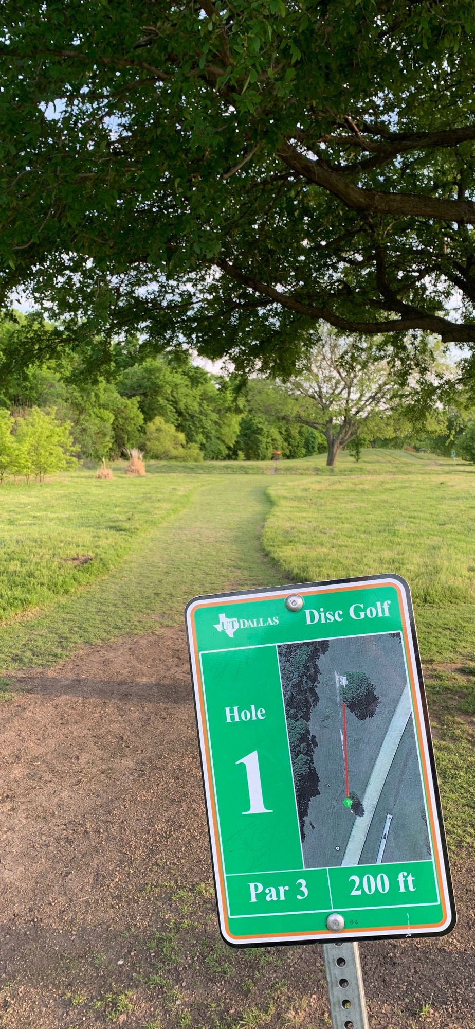 Nicely mowed fairway on #1!