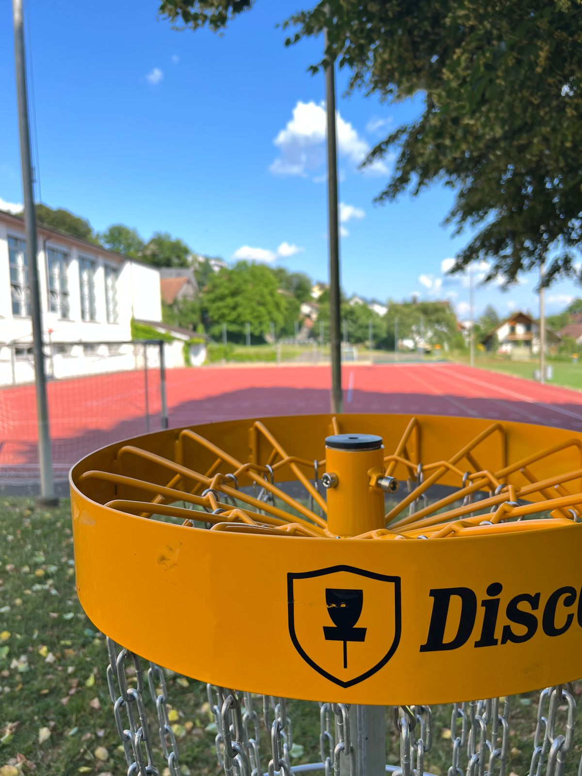Basket of hole 1.