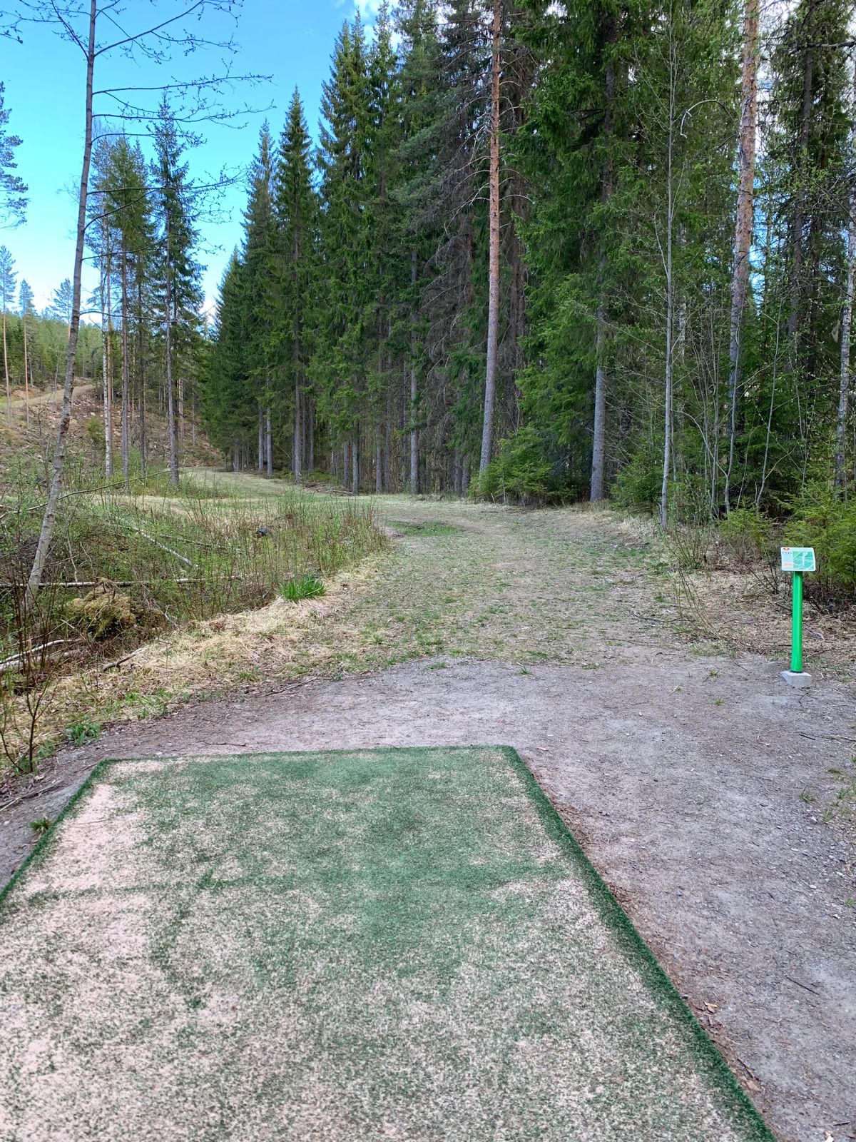 Hole 9.