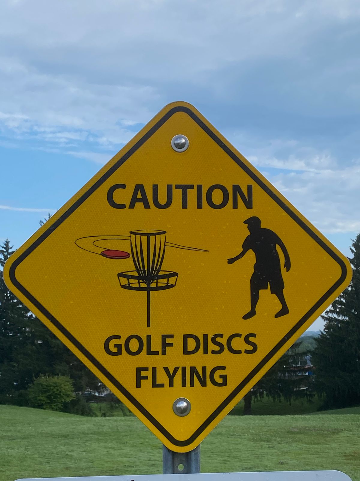 Ample signage of incoming discs