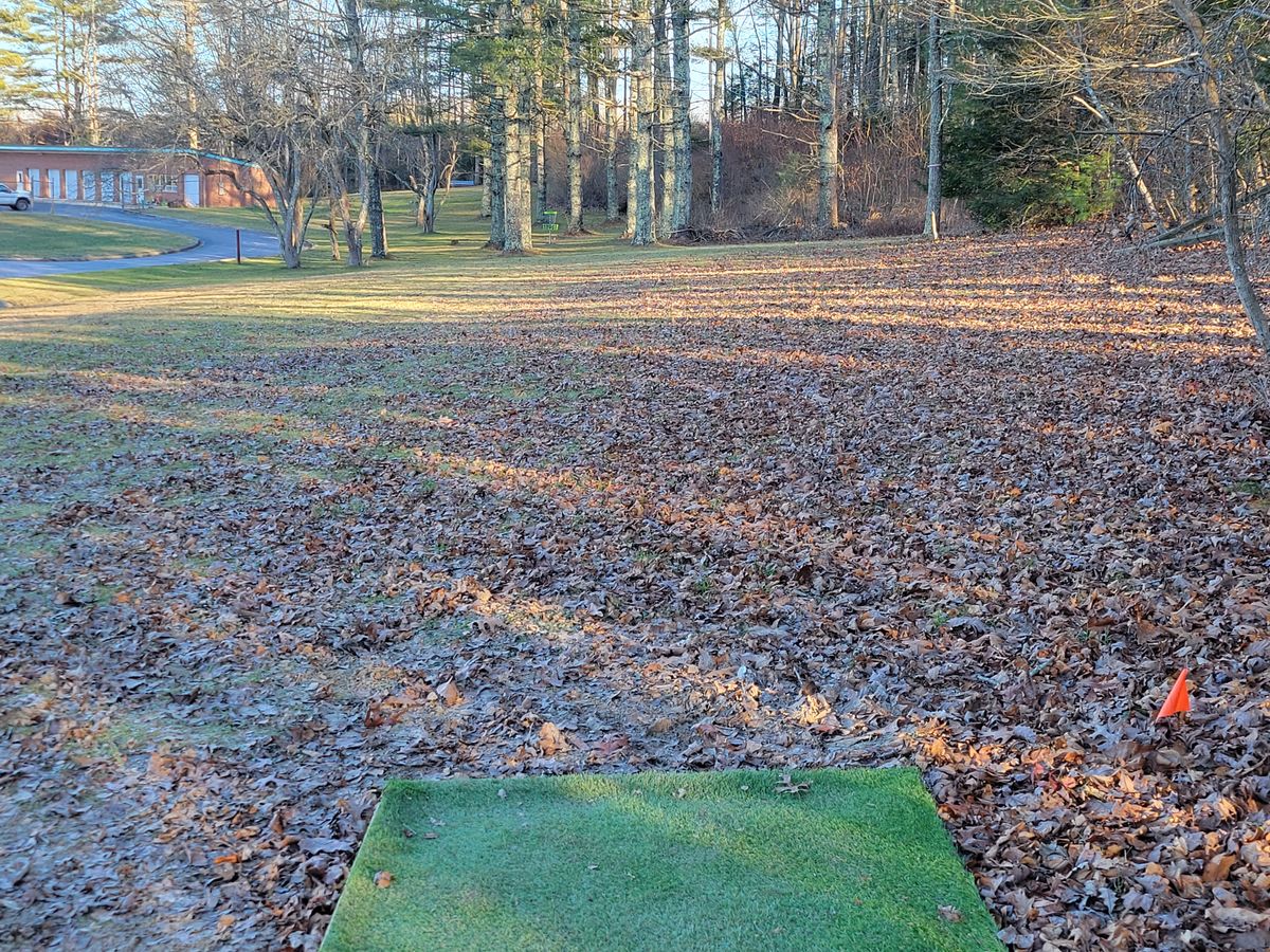 Hole 1 tee