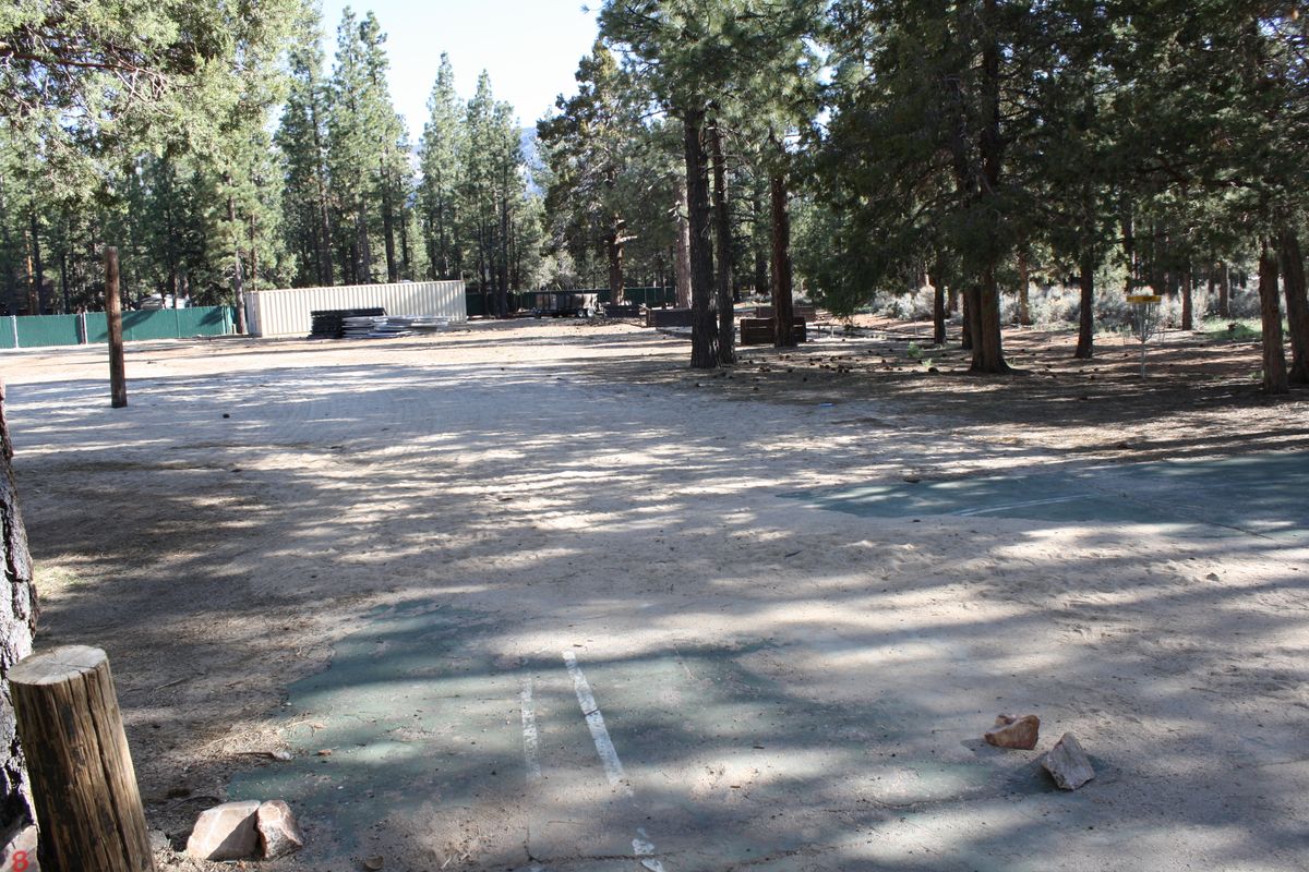 Hole 8 tee