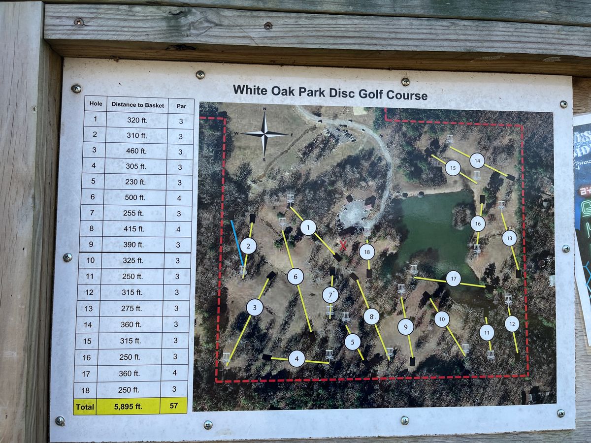 Course map at the 1st tee. Parking and pavilion very close by.