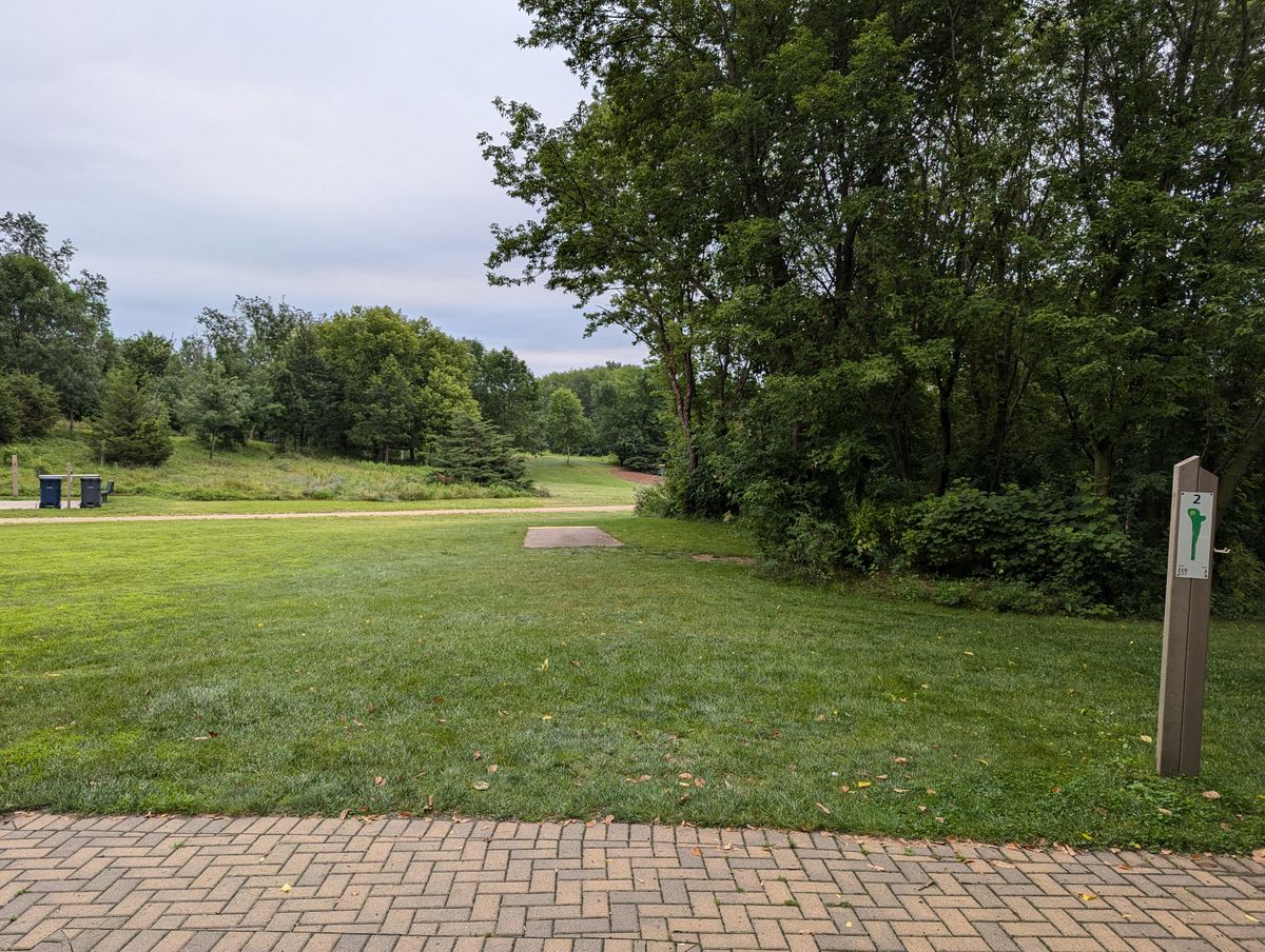 Hole 2 tee
