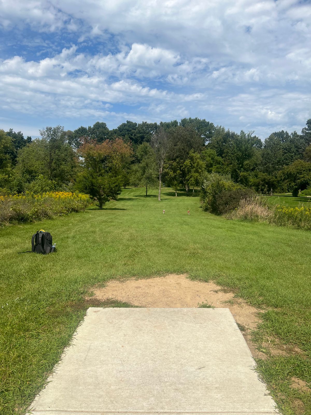 Hole 11 (White) - Tee Pad