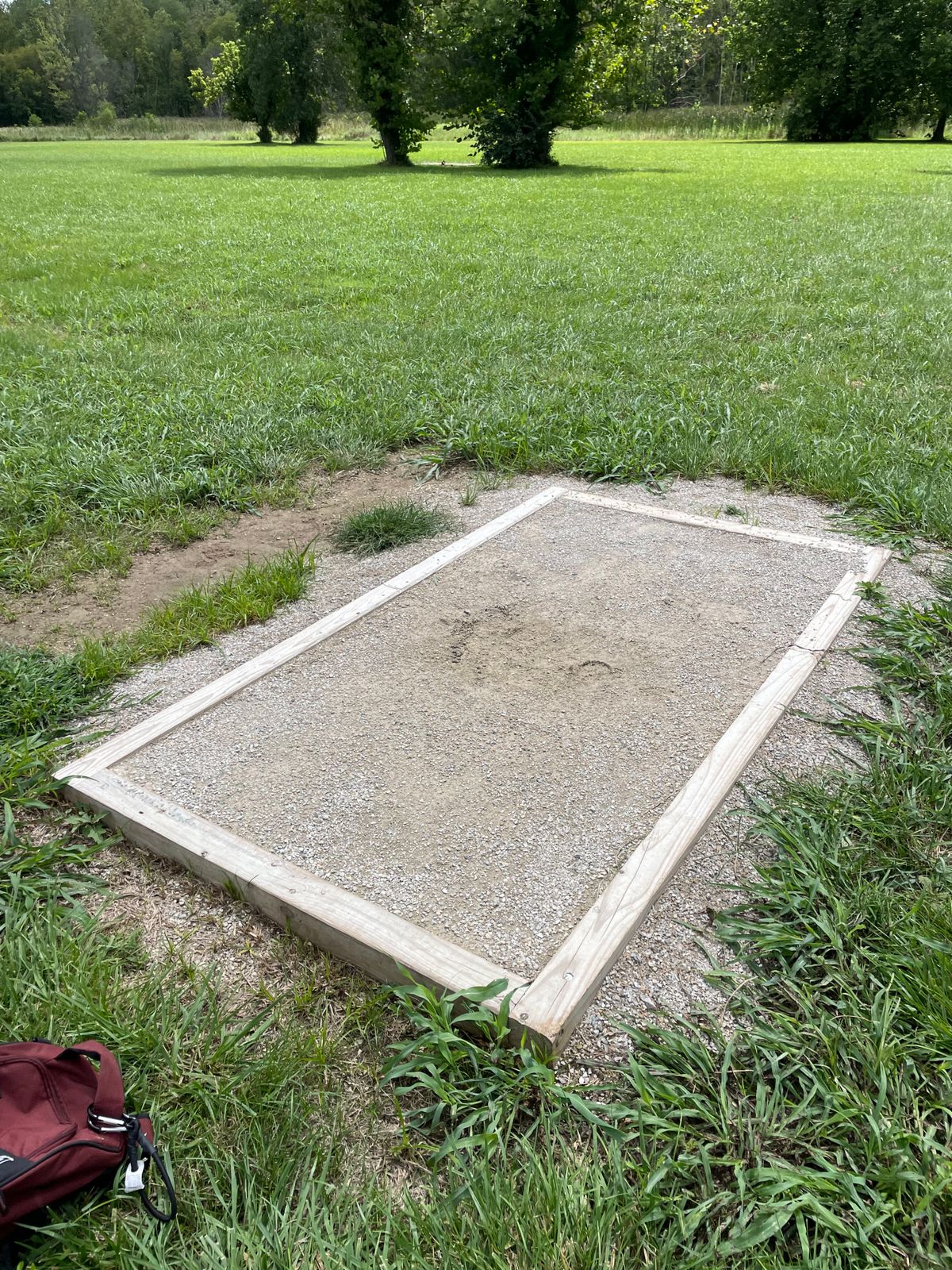 Throwing pad is way small. As you can see to the left, most people don’t even use the pad.