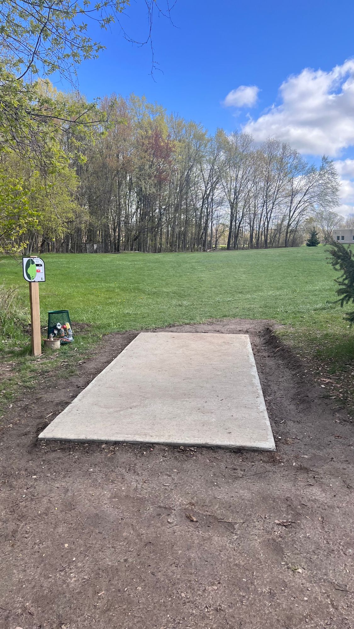 Hole 13 long tee pad