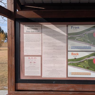 New course sign near hole 1